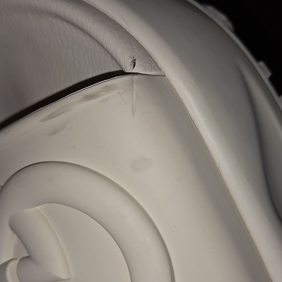 Authentic Gucci Sandals - Picture 5 of 12